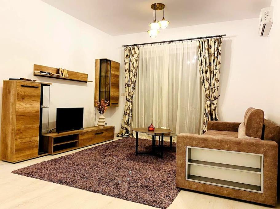 Luxury Apartment อาราด ภายนอก รูปภาพ